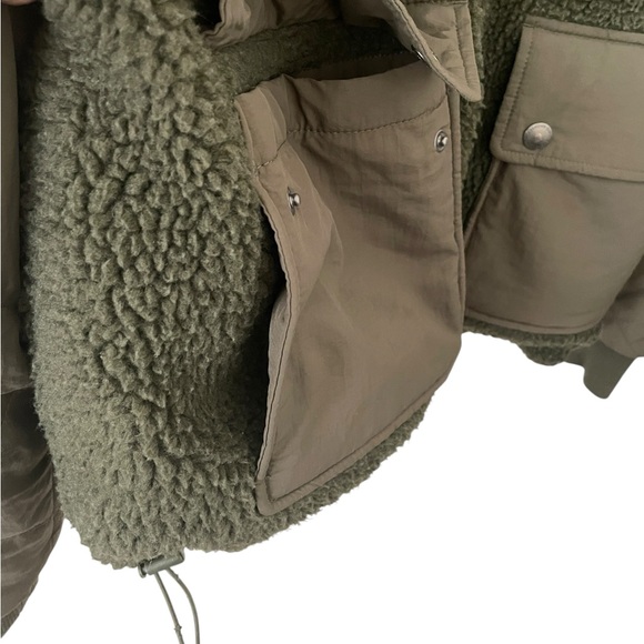 AMERICAN EAGLE | Women’s Multicolor/Green Reversible Sherpa Zip Up Coat Size S - Picture 8 of 11